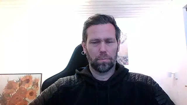 Snapshot of Gotta1 chatting on February 27, 2:32 pm Gotta1 online show from February 27, 2:32 pm