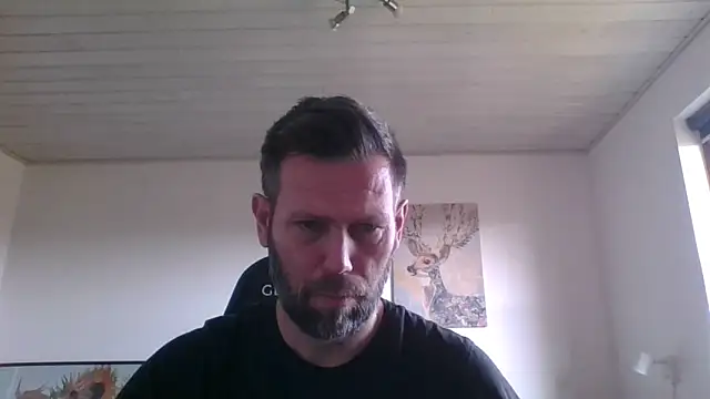 Snapshot of Gotta1 chatting on March 10, 9:21 am Gotta1 online show from March 10, 9:21 am