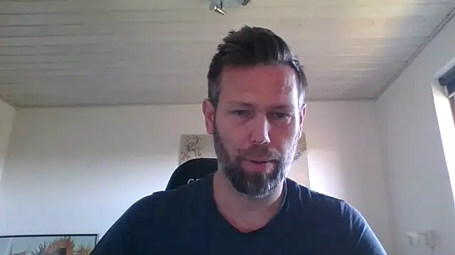 Snapshot of Gotta1 chatting on September 27, 8:52 am Gotta1 online show from September 27, 8:52 am