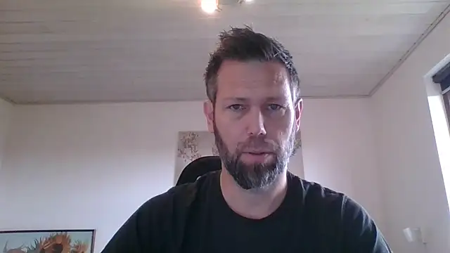 Snapshot of Gotta1 chatting on October 11, 9:30 am Gotta1 online show from October 11, 9:30 am