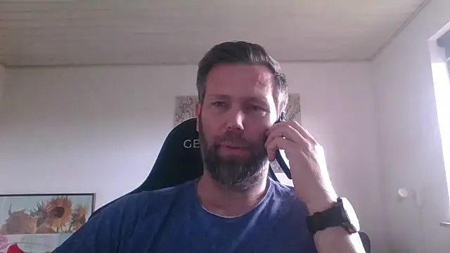 Snapshot of Gotta1 chatting on October 22, 1:11 pm Gotta1 online show from October 22, 1:11 pm