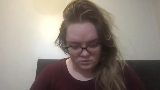 honeyyy24 online show from October 29, 9:27 pm