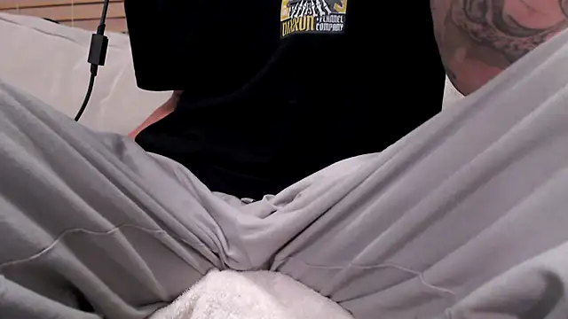 JohnnyKorrupt  online show from October 15, 8:03 am