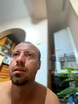 Snapshot of Nikolaiyy chatting on September 21, 12:01 am Nikolaiyy online show from September 21, 12:01 am