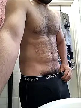 Snapshot of samcumms chatting on February 14, 12:14 pm samcumms online show from February 14, 12:14 pm