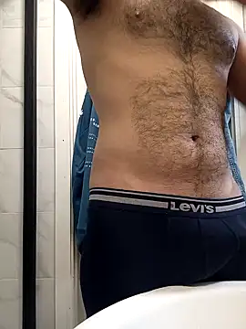 Snapshot of samcumms chatting on February 23, 10:49 am samcumms online show from February 23, 10:49 am