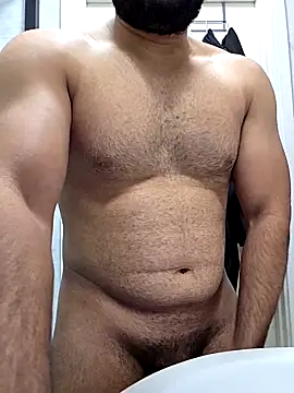 Snapshot of samcumms chatting on November 20, 2:45 am samcumms online show from November 20, 2:45 am