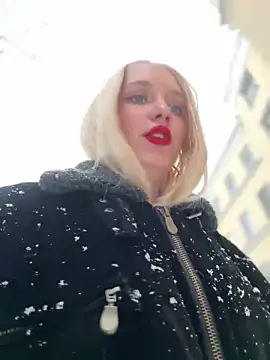 Snapshot of Milkyy_wway chatting on January 8, 7:45 am Milkyy wway online show from January 8, 7:45 am