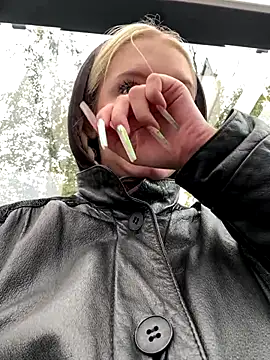 Snapshot of Milkyy_wway chatting on October 13, 8:25 am Milkyy wway online show from October 13, 8:25 am