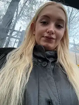 Snapshot of Milkyy_wway chatting on November 4, 6:23 am Milkyy wway online show from November 4, 6:23 am