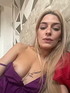 Snapshot of Lolitaxlola chatting on March 17, 1:08 pm Lolitaxlola online show from March 17, 1:08 pm