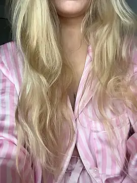 Lolitaxlola online show from March 27, 9:21 am