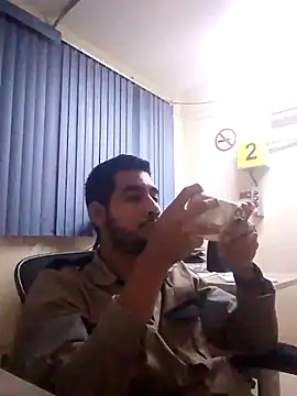 EnriquePersian197 online show from January 11, 4:27 am