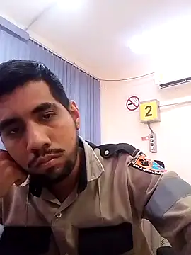 EnriquePersian197 online show from January 13, 6:59 pm