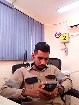 EnriquePersian197 online show from January 16, 7:20 pm