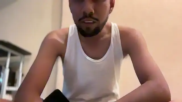 EnriquePersian197 online show from January 18, 7:15 pm