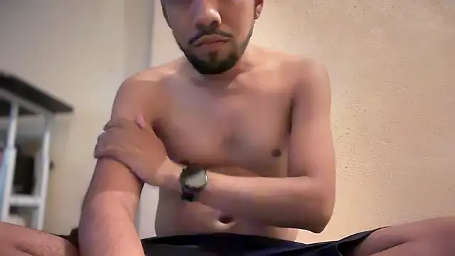 EnriquePersian197 online show from January 24, 6:35 pm