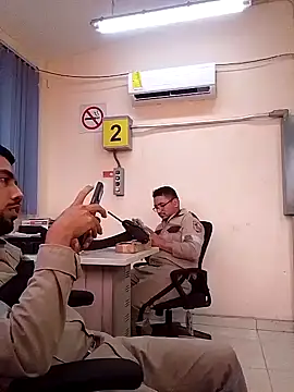 EnriquePersian197 online show from January 27, 6:09 pm