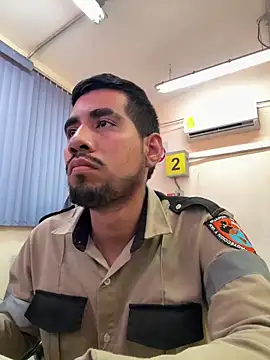 EnriquePersian197 online show from February 3, 6:28 pm