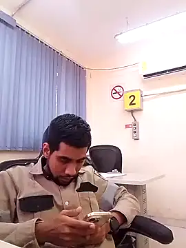 EnriquePersian197 online show from February 10, 6:24 pm