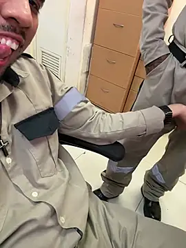 EnriquePersian197 online show from March 15, 12:25 am