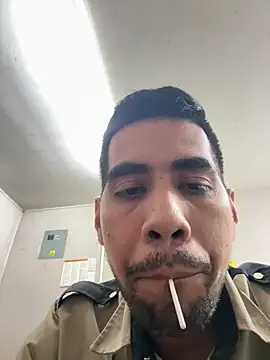 EnriquePersian197 online show from March 19, 5:52 am