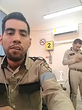 EnriquePersian197 online show from September 15, 7:03 pm