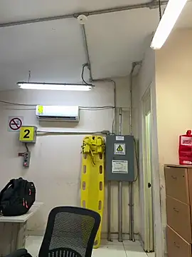 EnriquePersian197 online show from October 15, 1:06 am