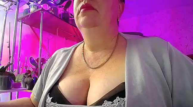 Snapshot of _Sweet_Woman chatting on February 8, 12:50 pm Sweet Woman online show from February 8, 12:50 pm