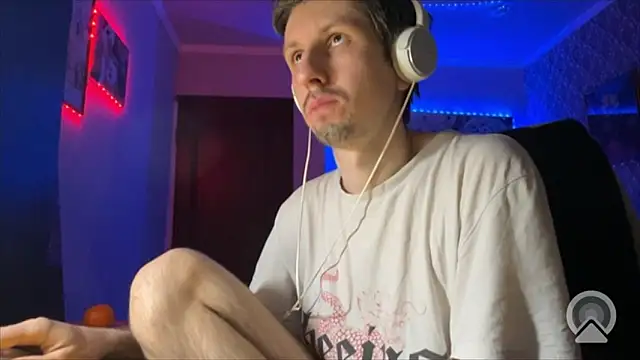 Aki-Laky online show from March 2, 10:38 pm