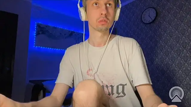 Aki-Laky online show from April 20, 7:26 pm