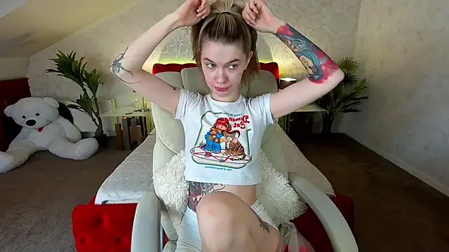 Snapshot of AnacondaOn chatting on March 22, 9:24 am AnacondaOn online show from March 22, 9:24 am