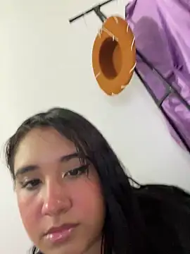 Snapshot of melyescobar chatting on January 21, 12:07 pm melyescobar online show from January 21, 12:07 pm