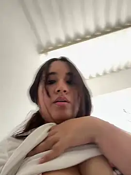 Snapshot of melyescobar chatting on March 1, 3:16 pm melyescobar online show from March 1, 3:16 pm