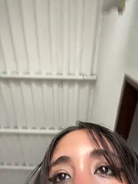 Snapshot of melyescobar chatting on March 19, 1:07 pm melyescobar online show from March 19, 1:07 pm