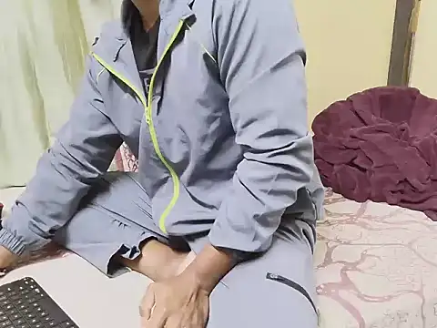 Snapshot of loveboyrp chatting on February 14, 1:08 pm loveboyrp online show from February 14, 1:08 pm