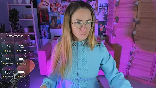 LadyIzabel online show from February 8, 5:29 am