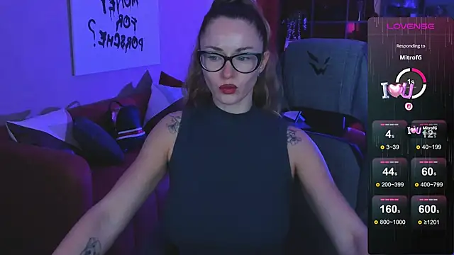 LadyIzabel online show from October 18, 5:43 am