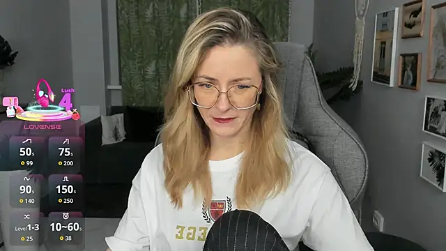 LadyIzabel online show from March 6, 2:46 pm