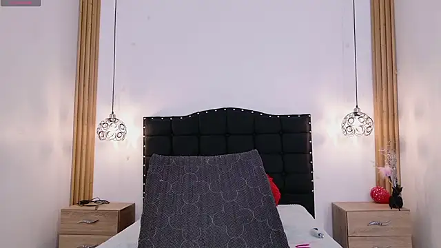 FULL TENTATION  online show from March 21, 8:23 pm