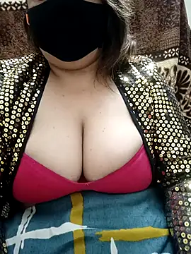 Naughty-Trisha online show from February 13, 4:07 pm