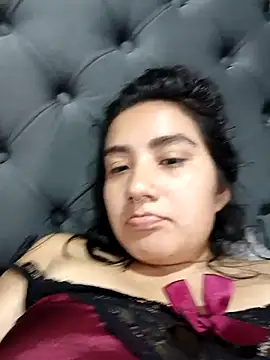 Hellen Alex online show from March 14, 4:30 pm