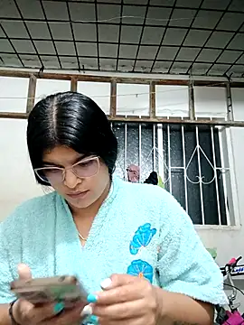 naughty-girl01 online show from February 27, 10:26 am