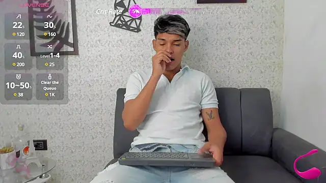 Snapshot of ryan_carter08 chatting on March 22, 12:46 pm ryan carter08 online show from March 22, 12:46 pm