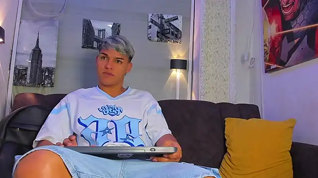 ryan carter08 online show from January 6, 12:42 pm