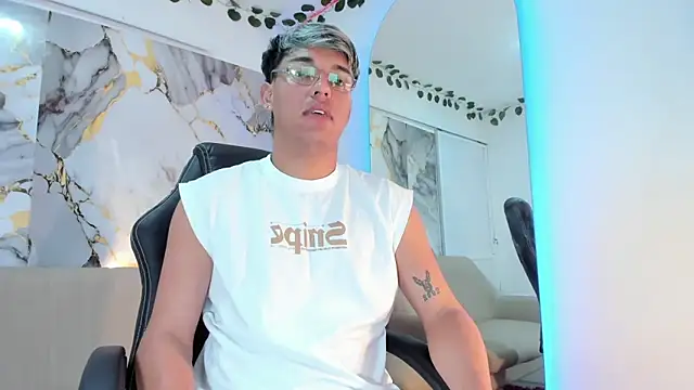 ryan carter08 online show from March 16, 1:11 am