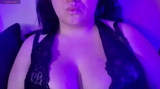 Snapshot of sweet__sinner chatting on February 24, 5:53 pm sweet sinner online show from February 24, 5:53 pm