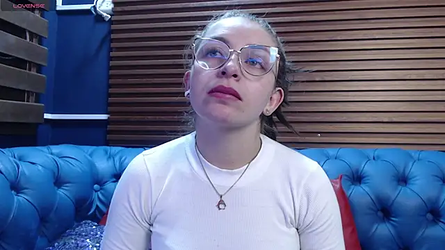  isaabellaa online show from February 17, 11:34 am