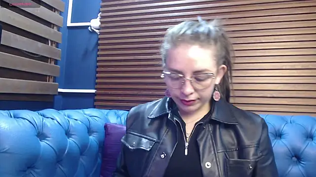  isaabellaa online show from March 20, 11:27 am