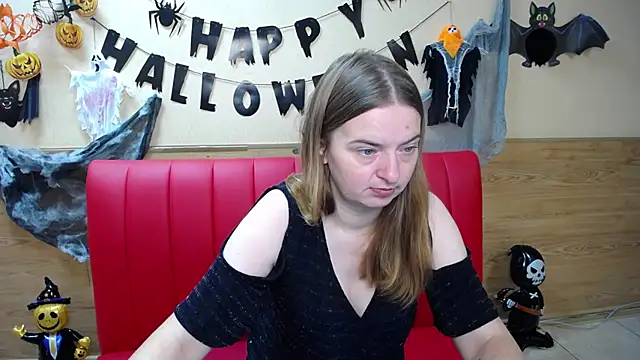 FreyaDak online show from November 2, 6:05 am